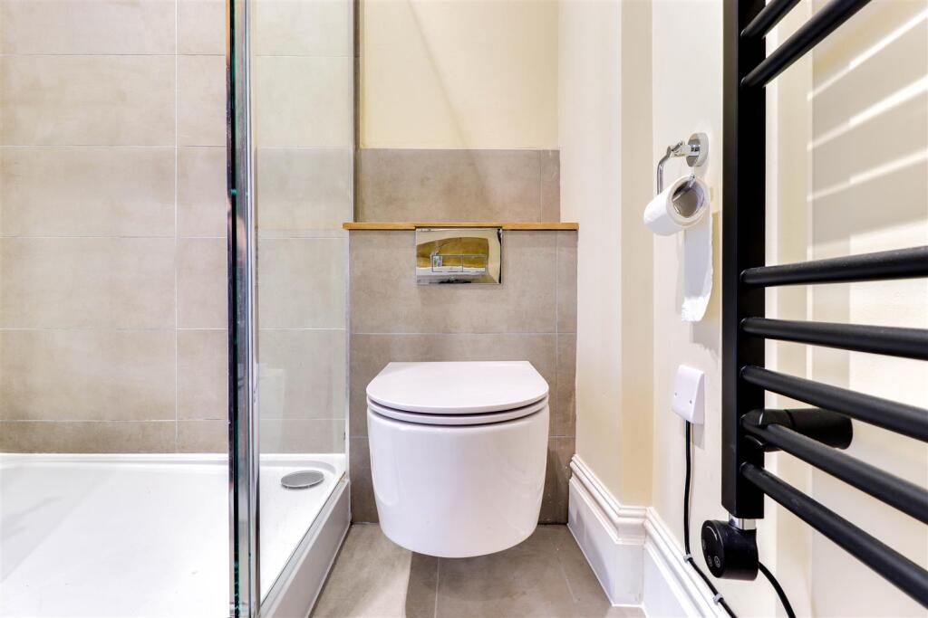 Bathroom 1.3.jpg