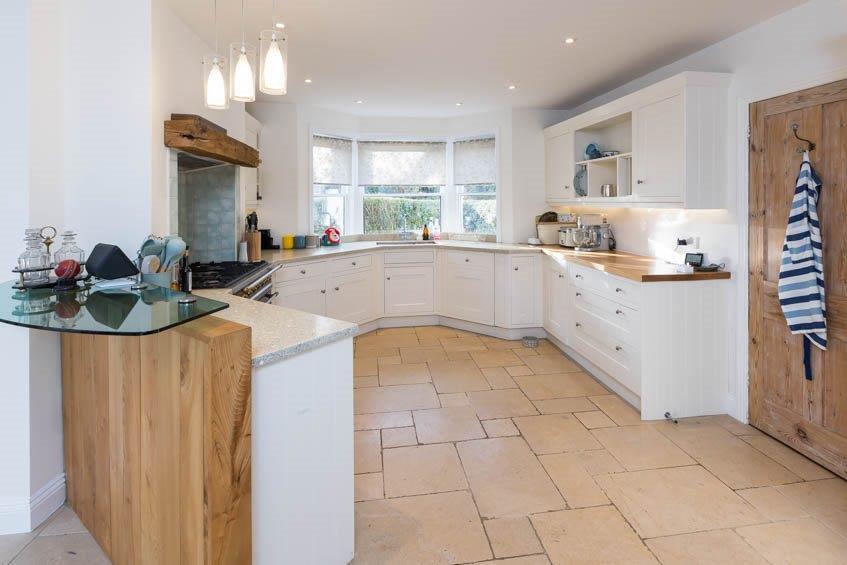 HUB OF KITCHEN (002).jpg