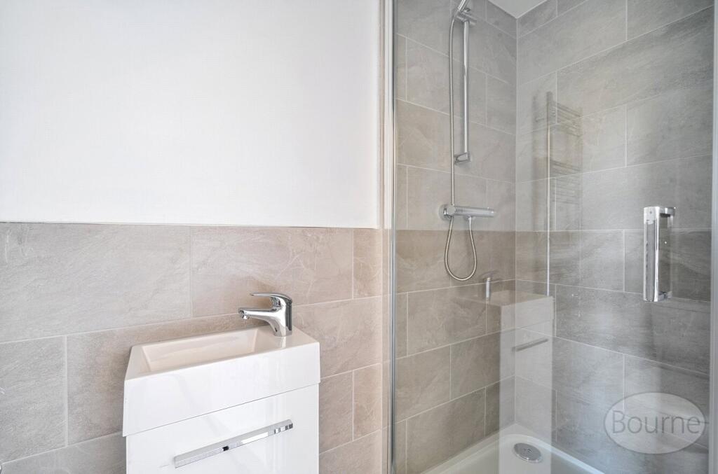 23aa36eb-cbee-455...