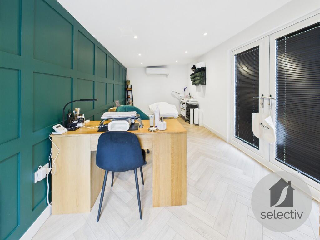 Annexe / Home Office