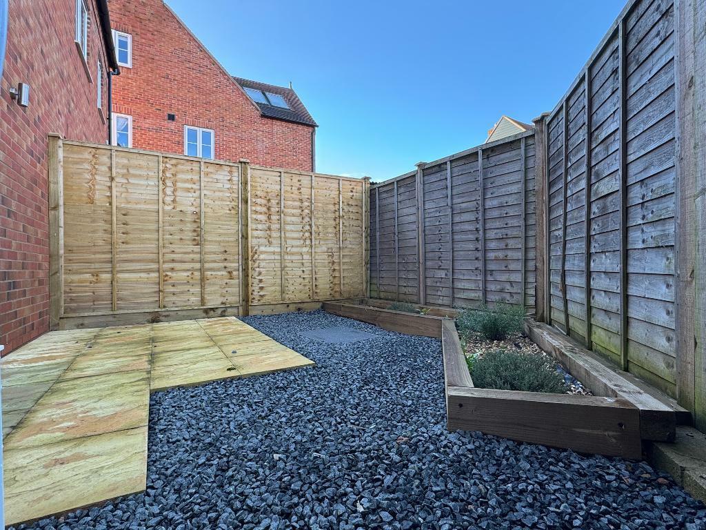 Courtyard garden