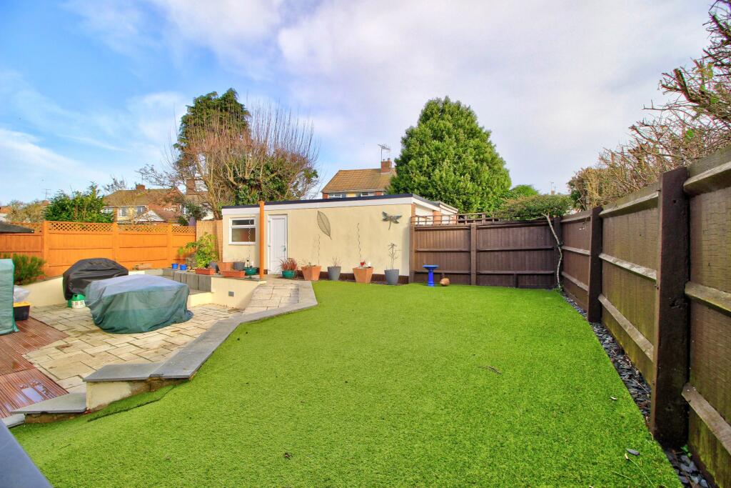 Well maintained, and low maintenance garden