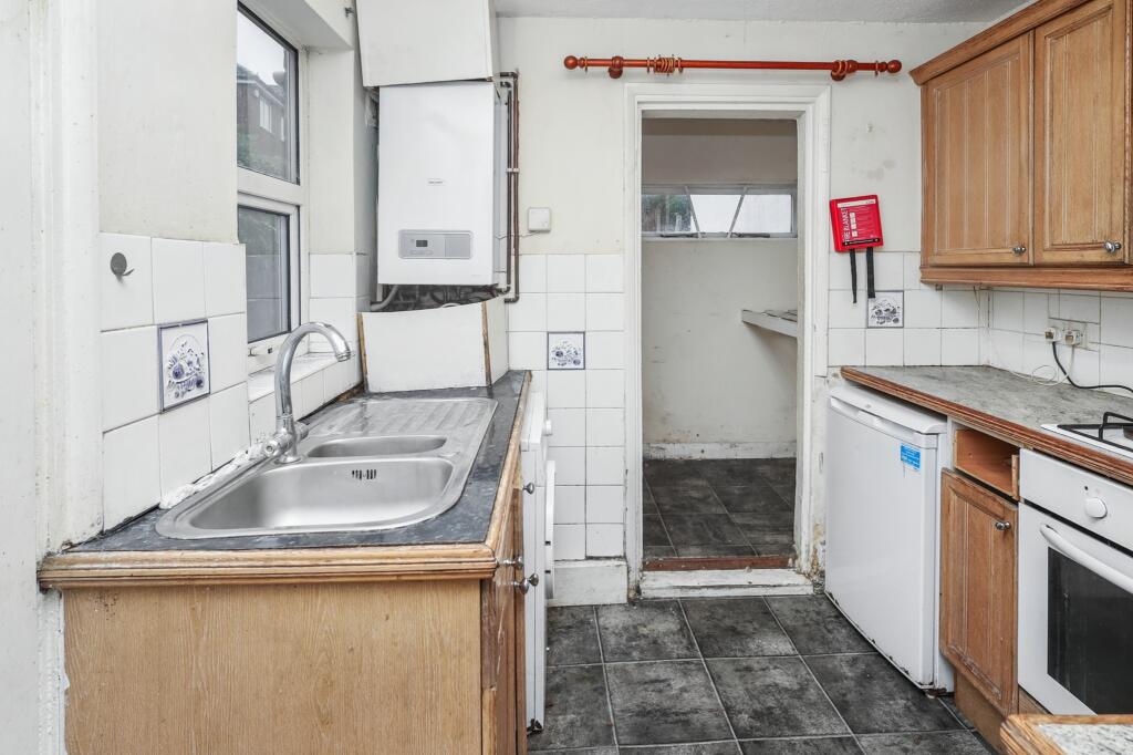 167 Lawn Lane, Hemel Hempstead, Hertfordshire, HP3 9JF