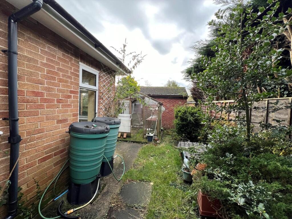 Side garden