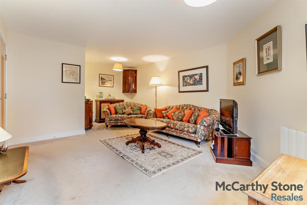 8667186-interior03-800.jpg