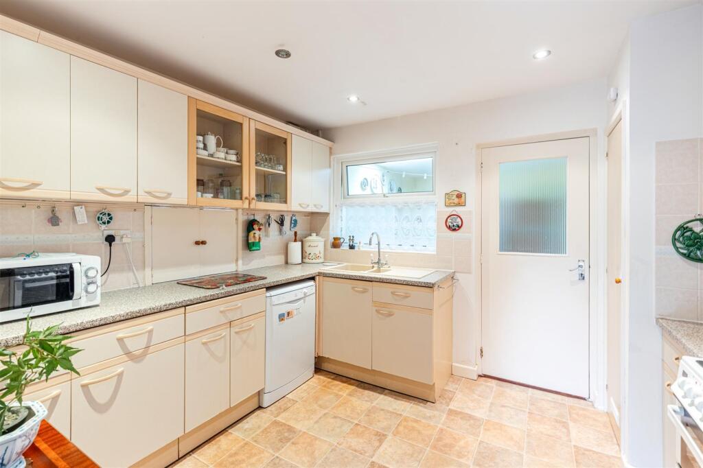 A07 - Frogmore - 250804.jpg