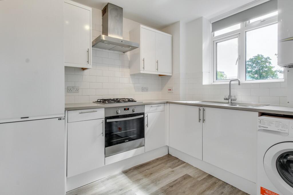 3.KITCHEN.jpg