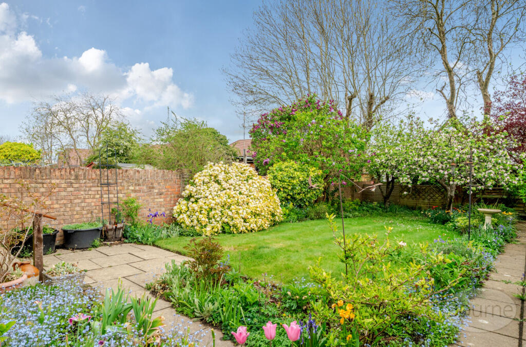 8817e24e-fd6d-406...