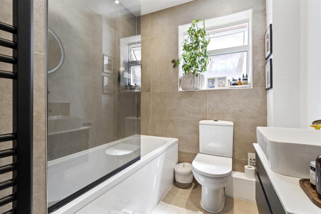 Wellend Road, 29-006.JPG