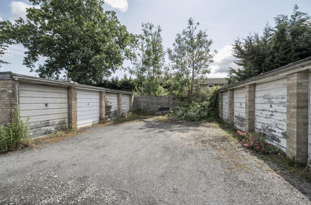 1305181-15-6842f6...