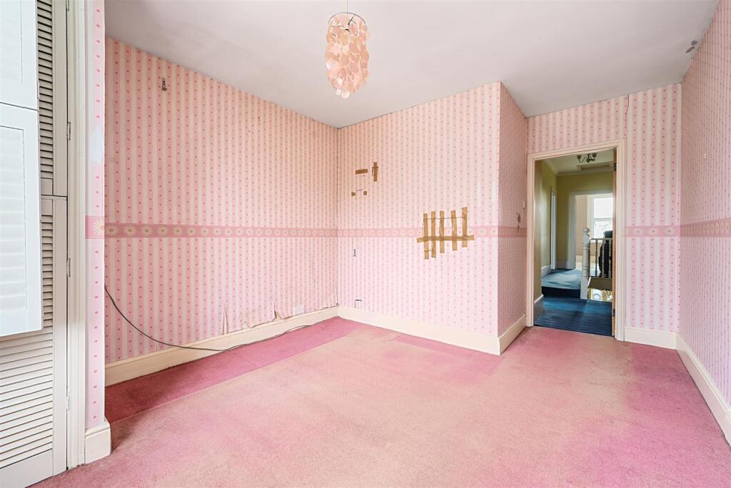 Old Shoreham Rd, BN41 (3).jpg