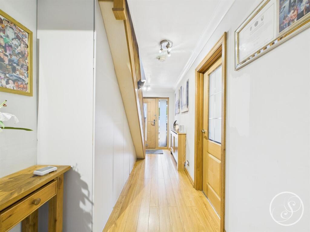 ENTRANCE HALLWAY