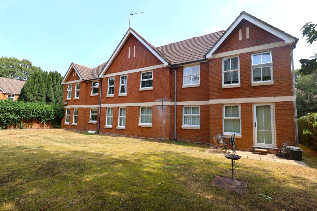 Rear Shot/Communal Garden