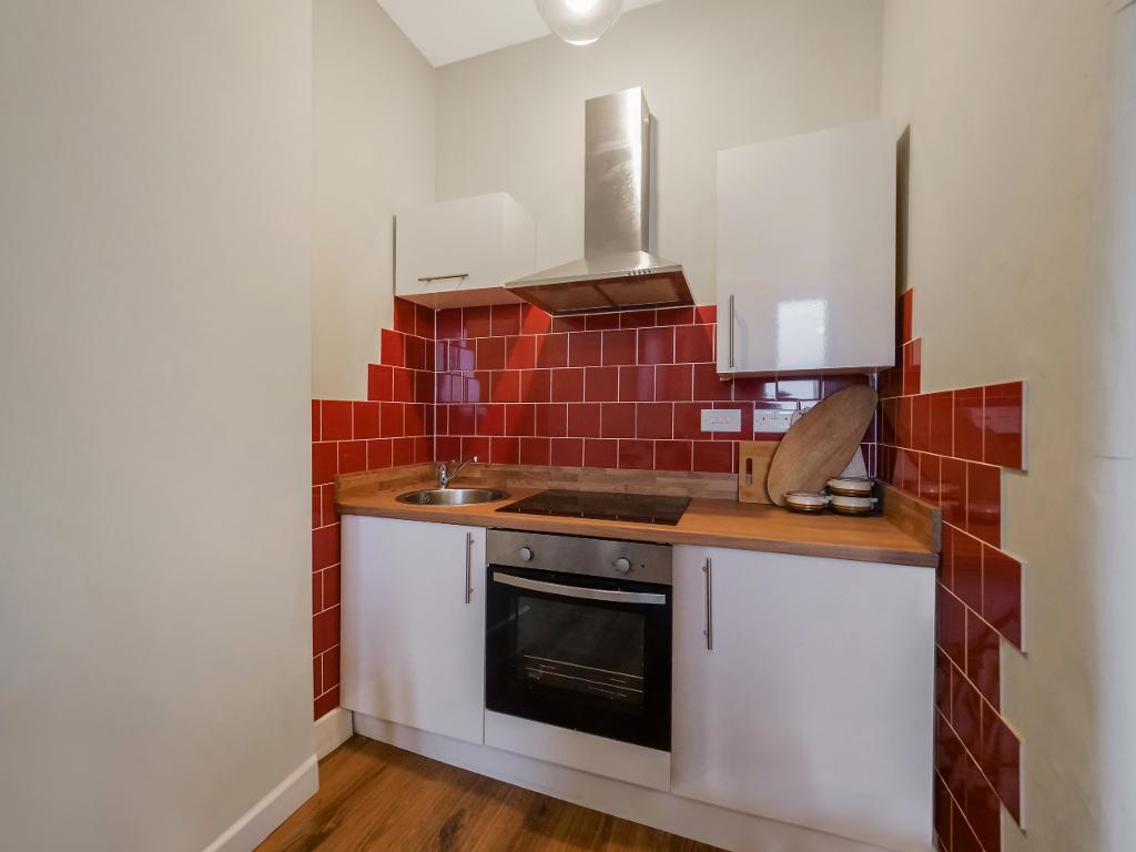 Kitchen/ Dining Area