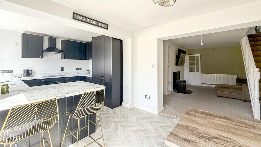 Kitchen/dining ro...