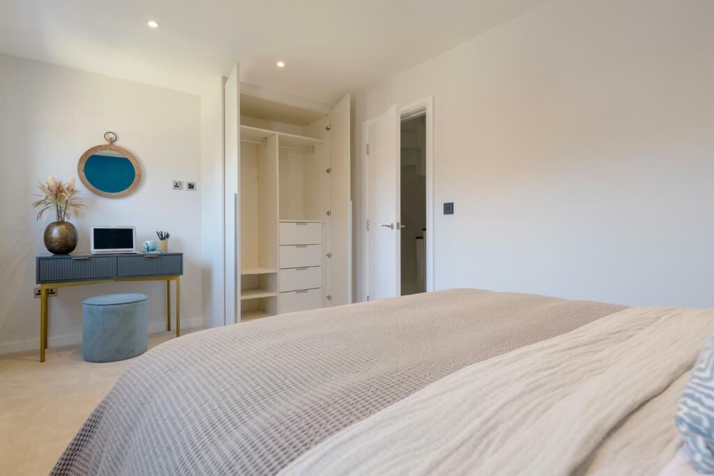Bespoke Fitted Wardrobes