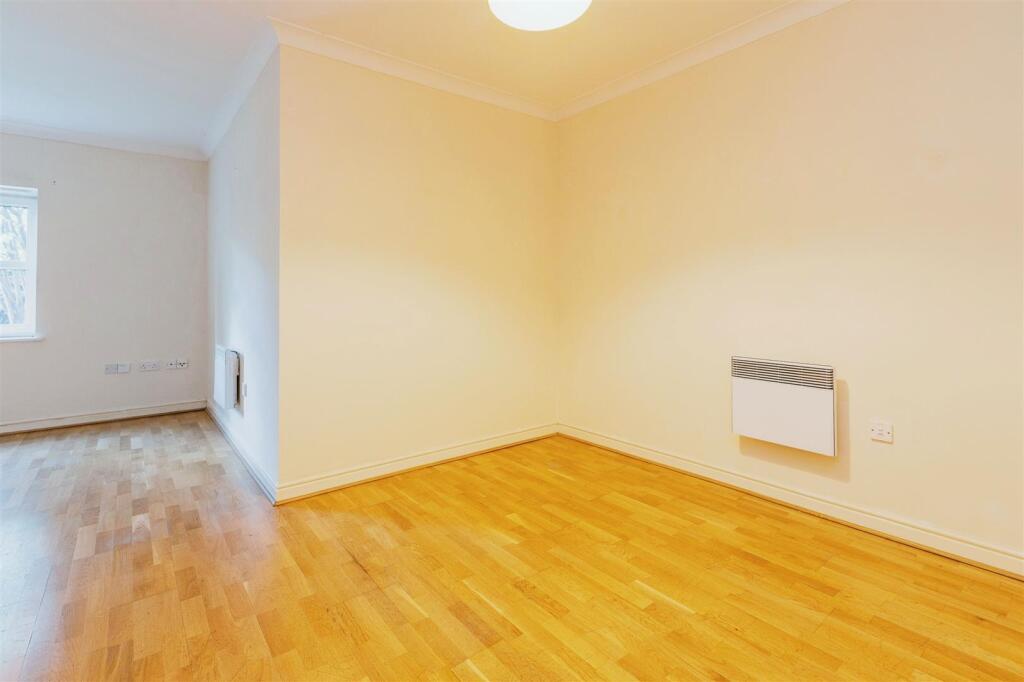 solomonscourt451highroadlondonn120aw-1 (12).jpg