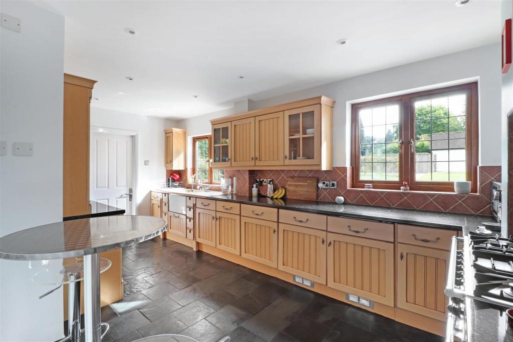 Kitchen-Breakfast Additional.jpg