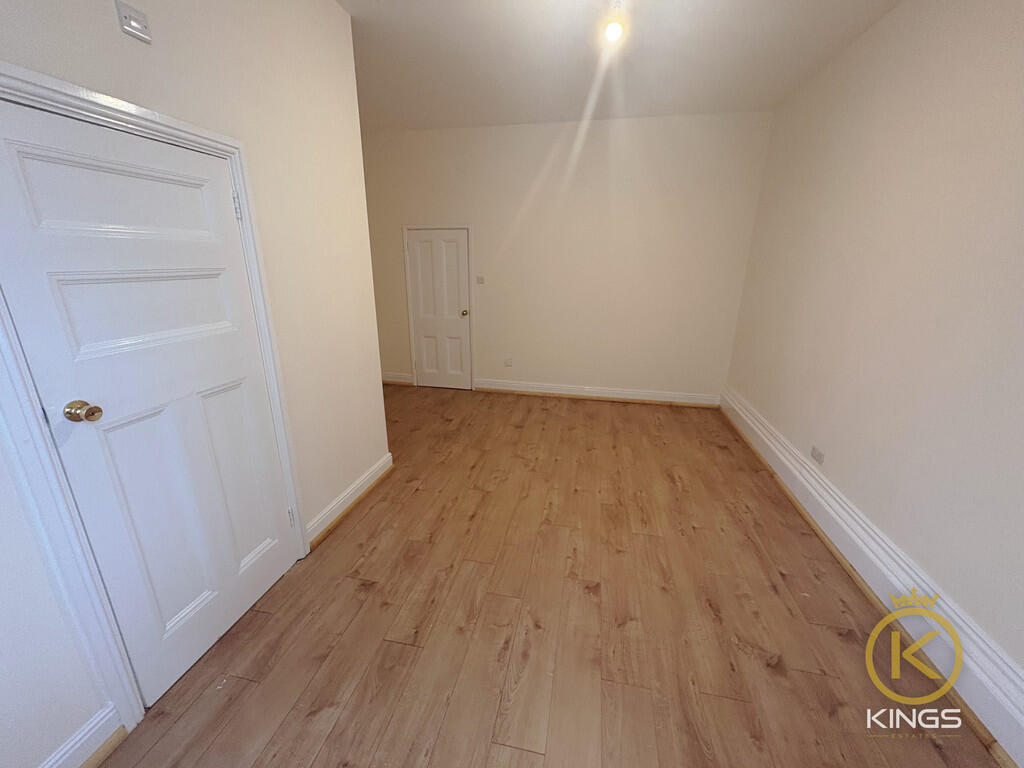 F1 249 LONDON ROA...