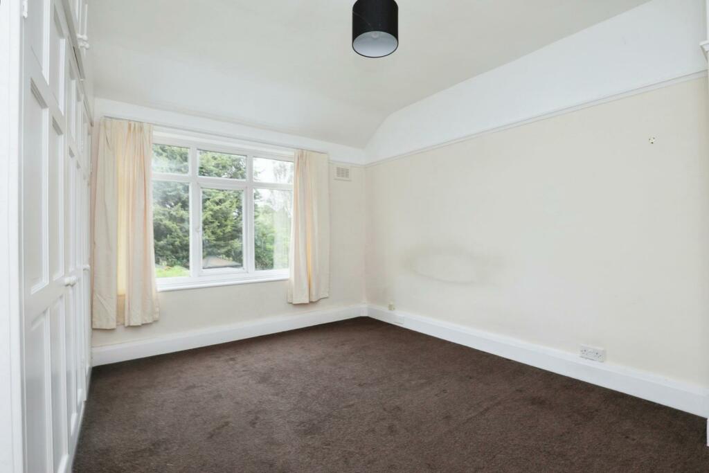 BEDROOM NO.1