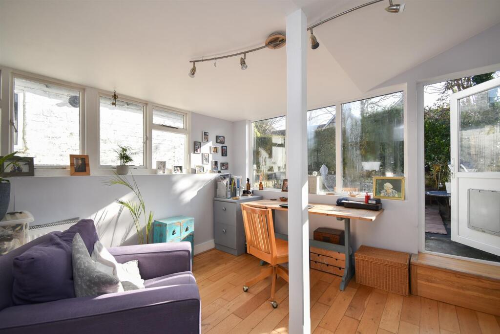 Garden room
