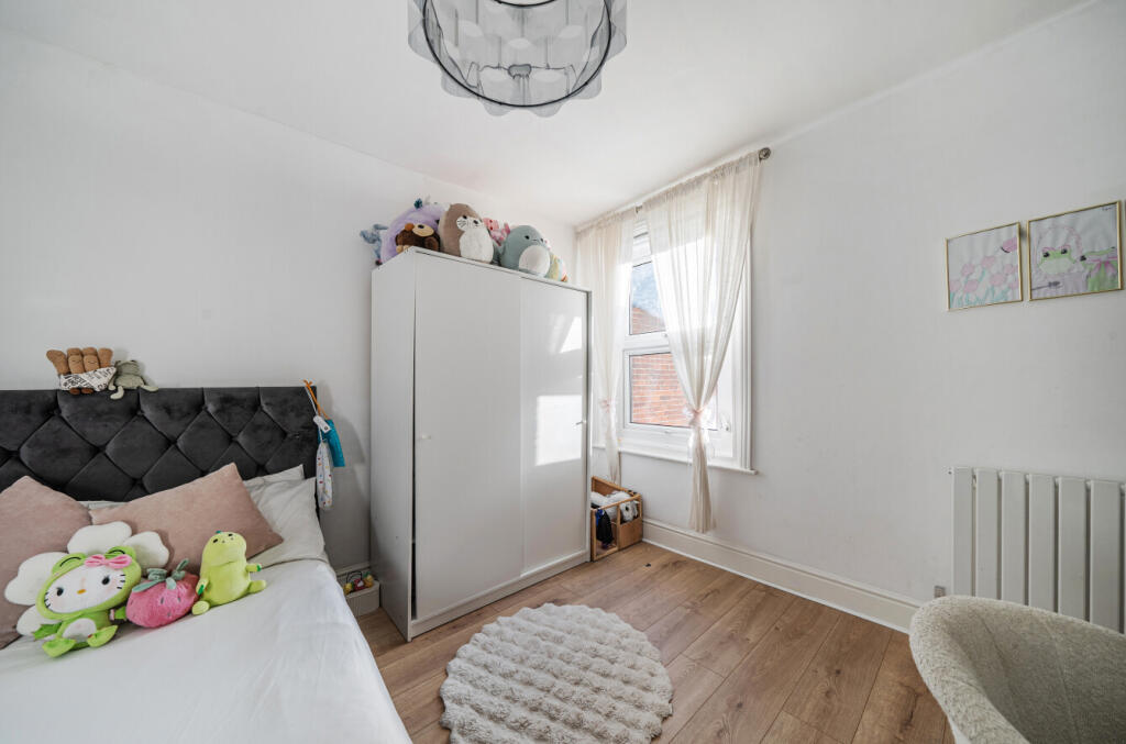 1385034-23-6925c8...