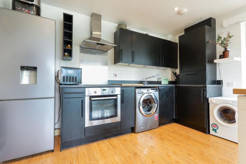 Spacious Kitchen Area in Open Plan