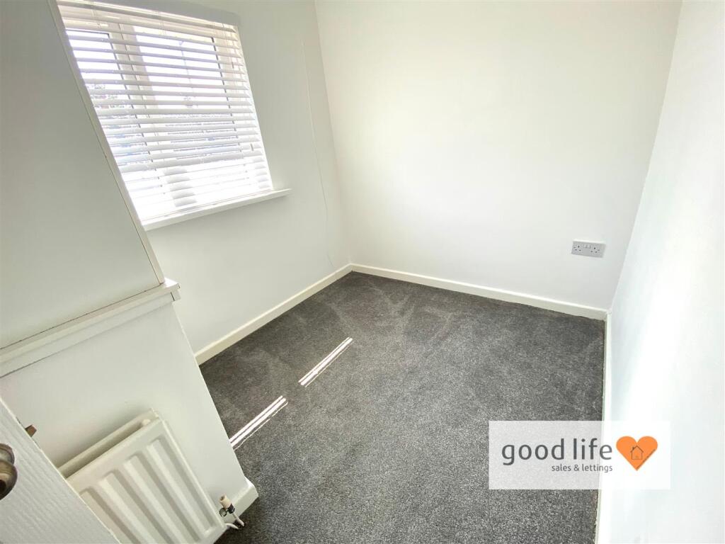 20250724_121544765_iOS21cricklewoodclose.jpg