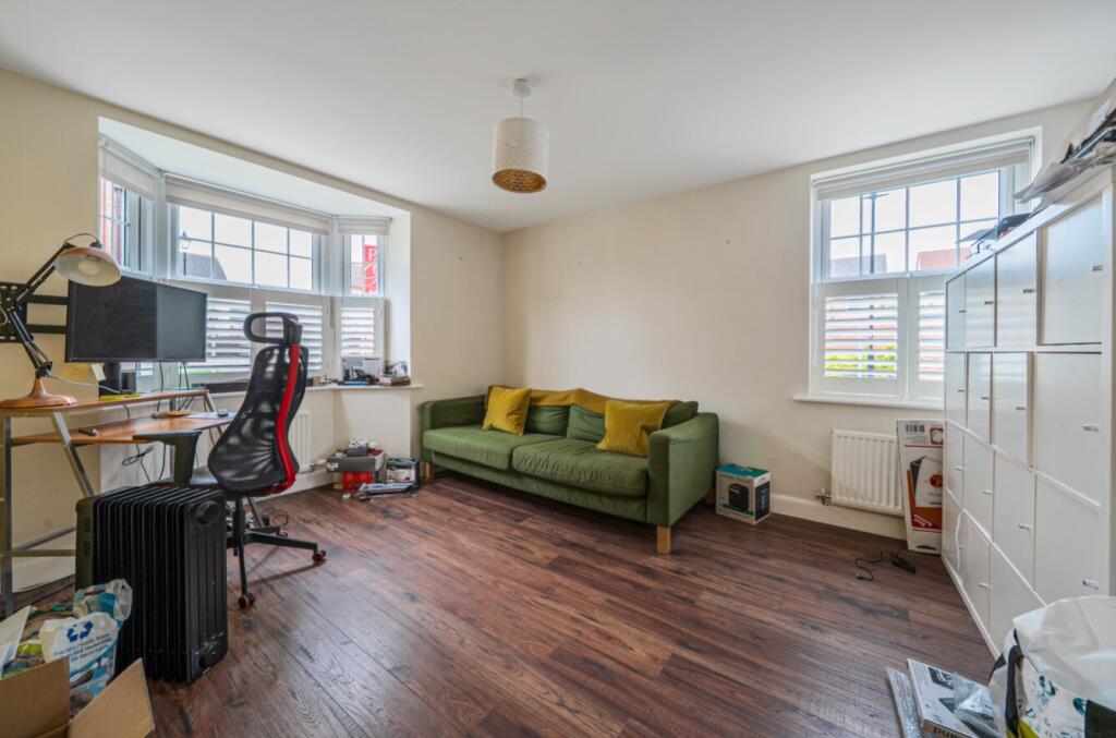 33-681c3081e1e0b-1287376-ARW-33c