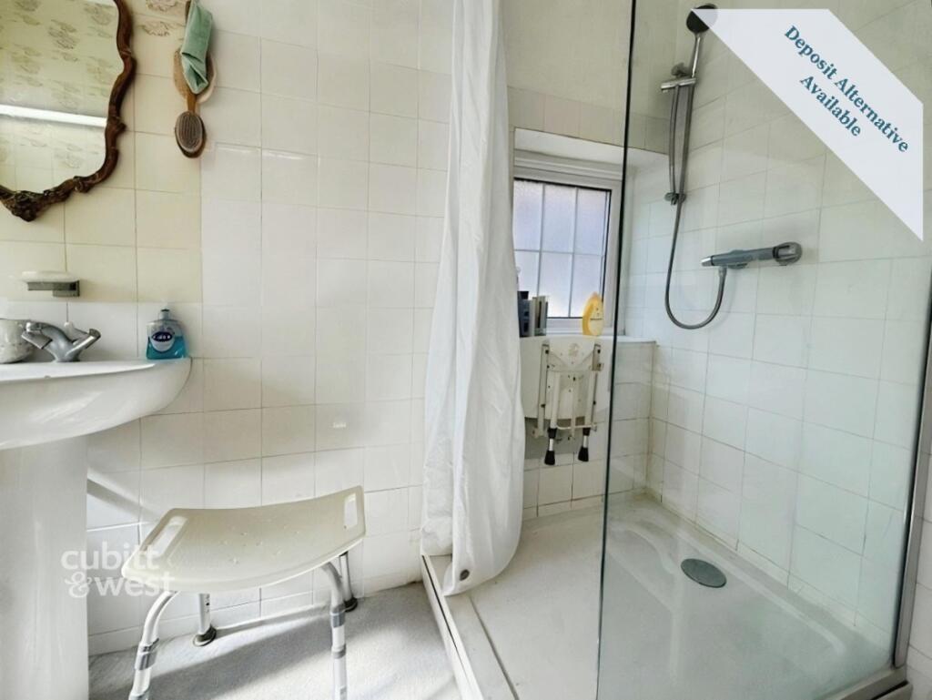 41 Pevensey Road - 8