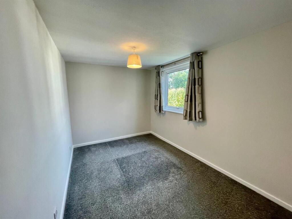 WhatsApp Image 2025-09-24 at 11.37.18_d3975354.jpg