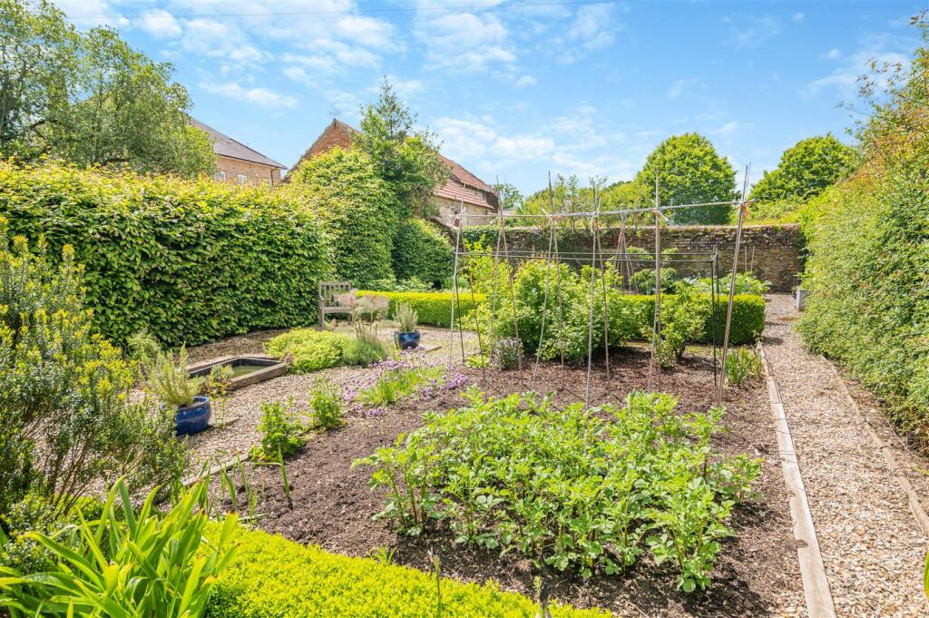 Kitchen garden