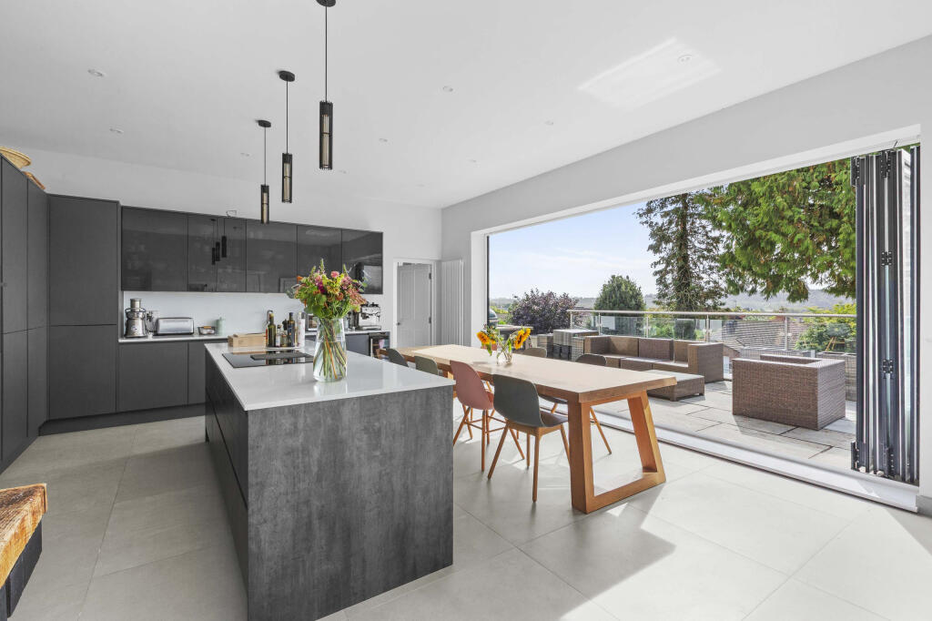 Hill View House, 2a Hillside Road, SL7 3JY (LOW RE