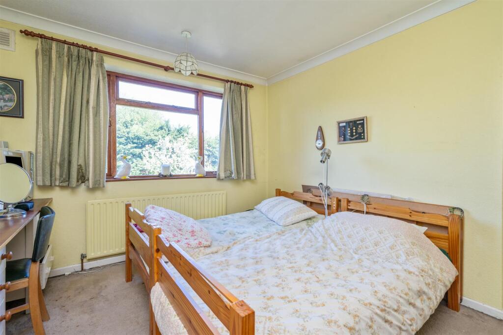 94 Hanbury Road_4.jpg