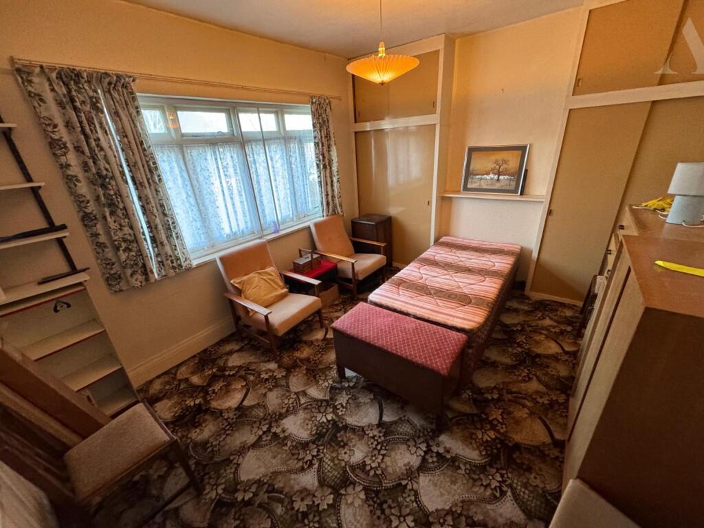 40 southbourne ave bedroom 2