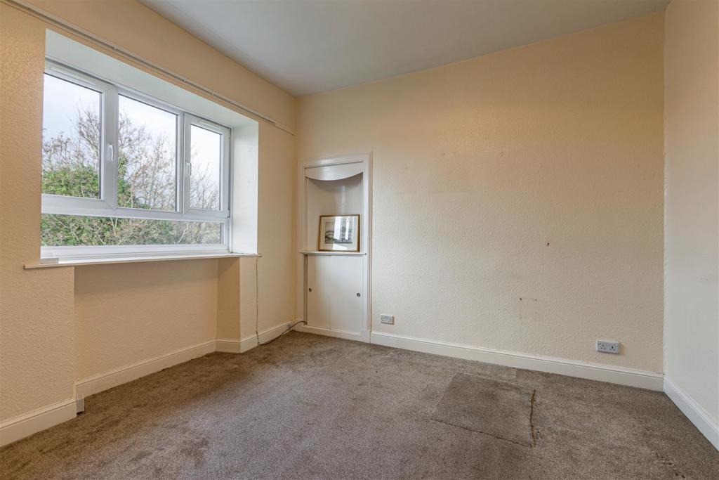 20 Forest Road Selkirk 14.JPG