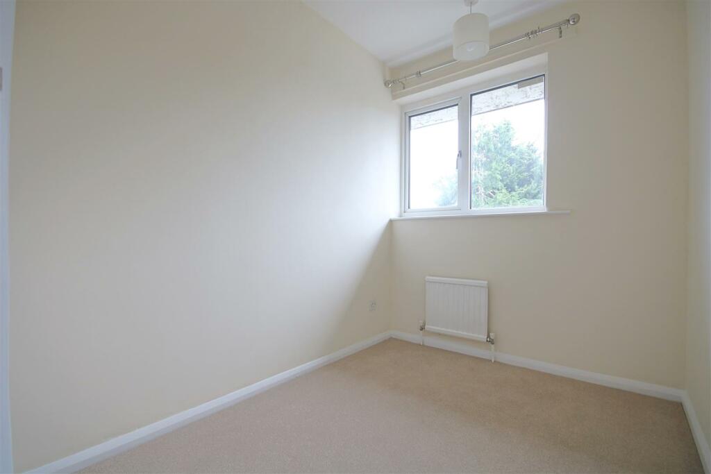 bed3.jpg