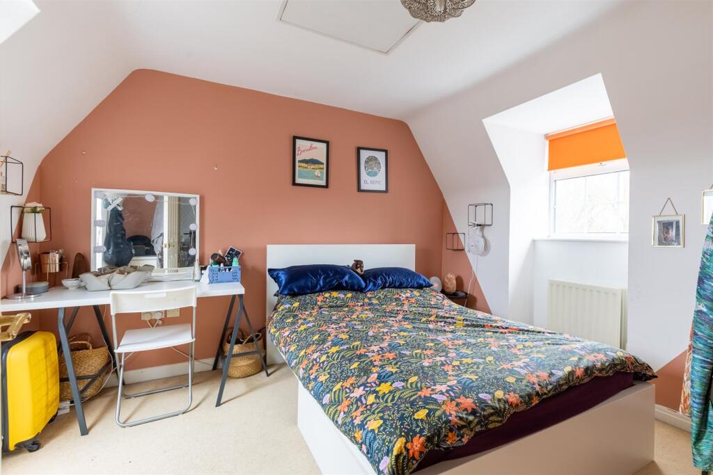 8ChestertonWay-18.jpg