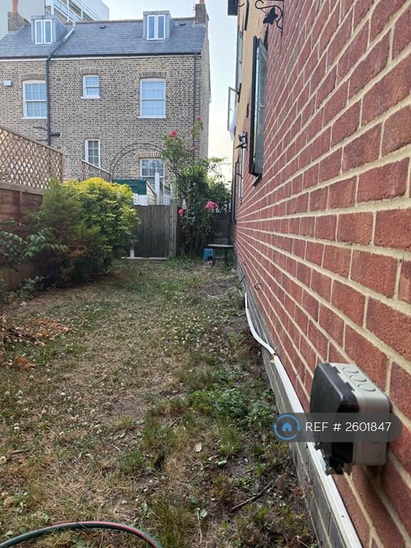 Long Garden Area