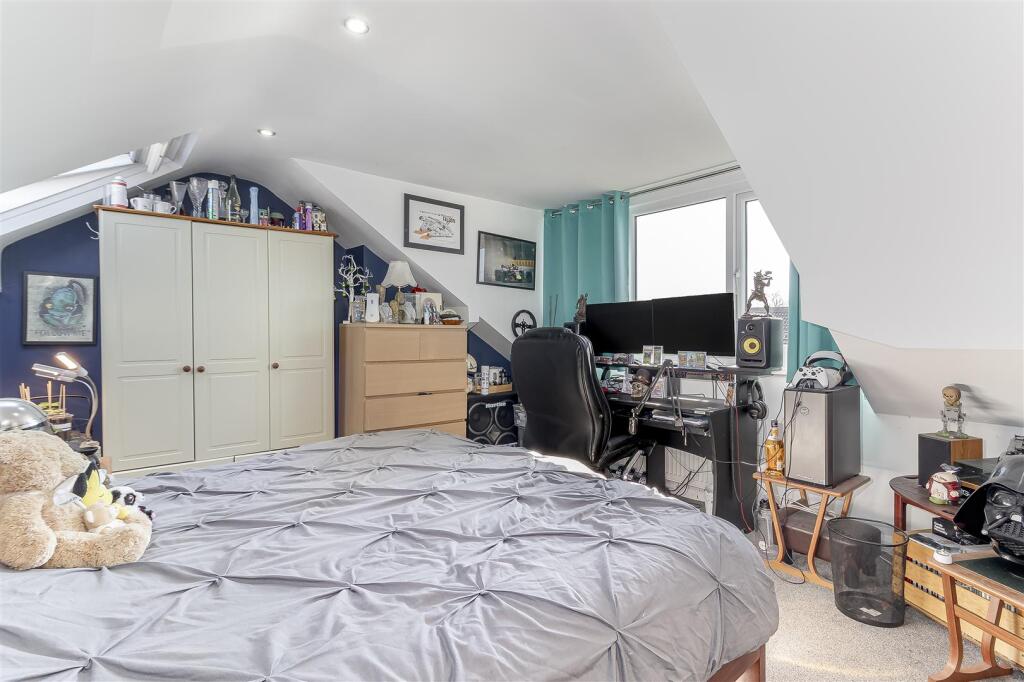 Master Bedroom - A.jpg