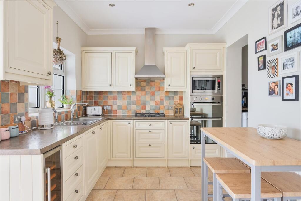 WOODLANDS ROAD,  (3).jpg