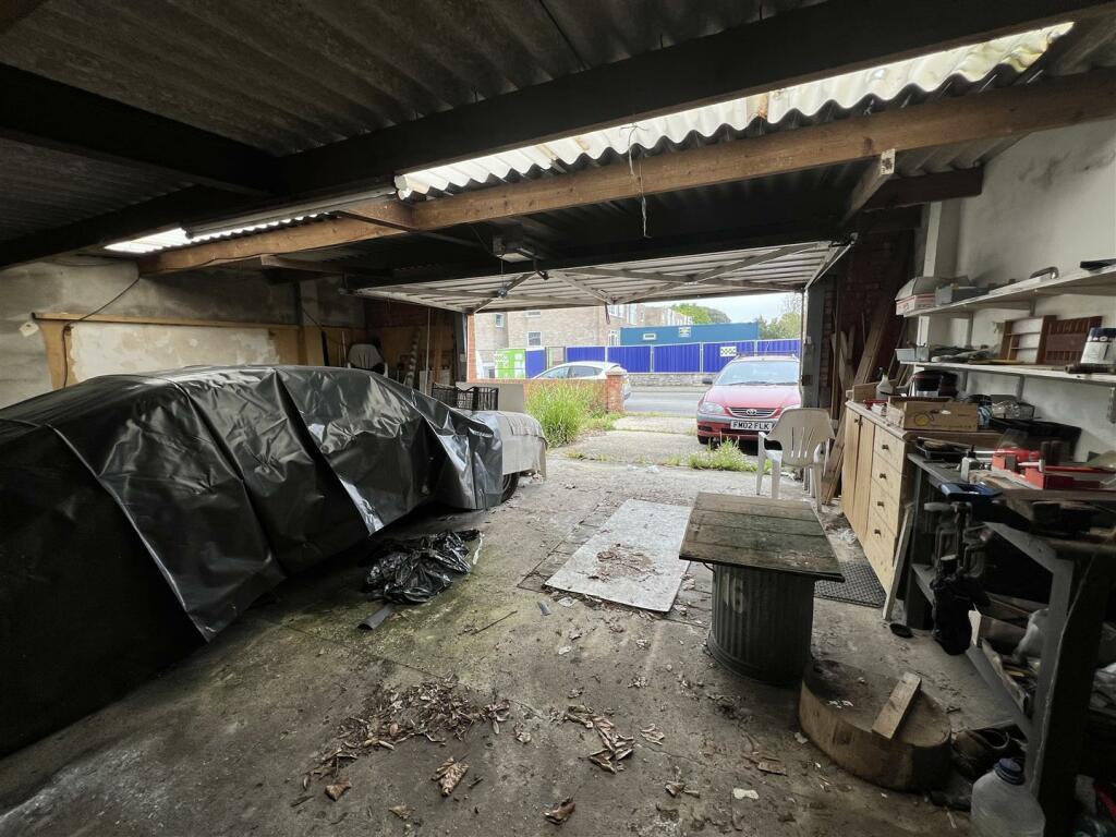 Garage internal.jpg