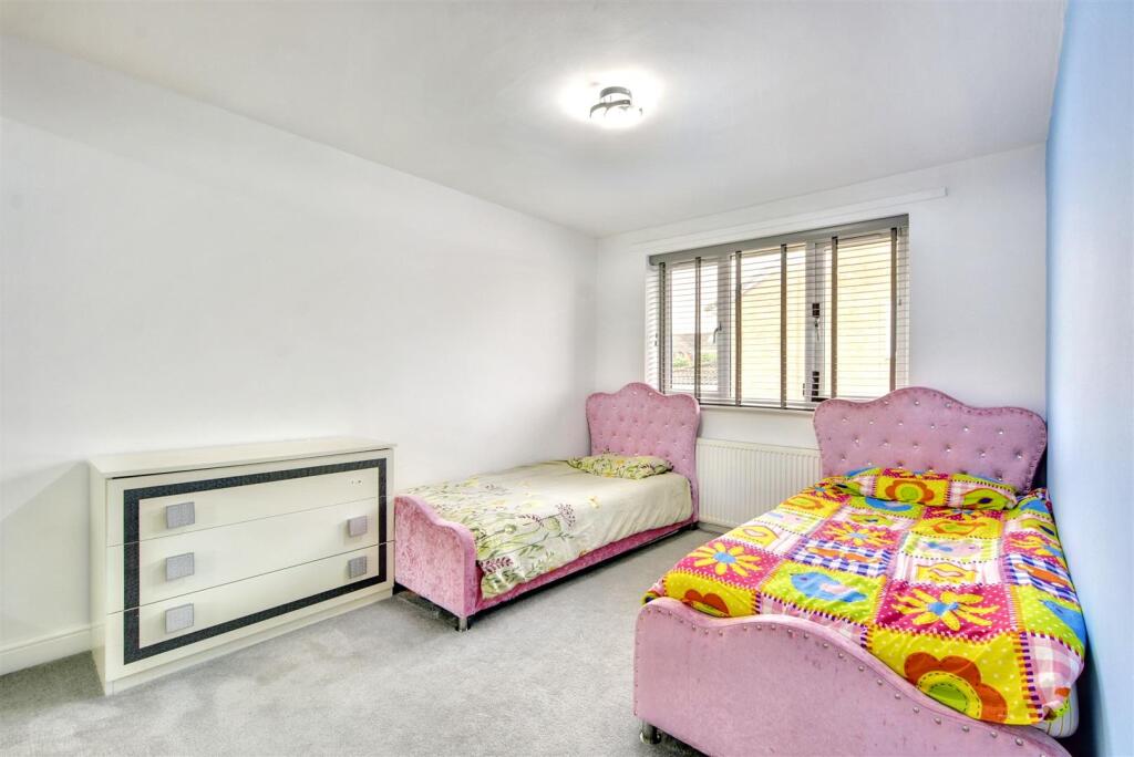 Bedroom 3_1.jpeg