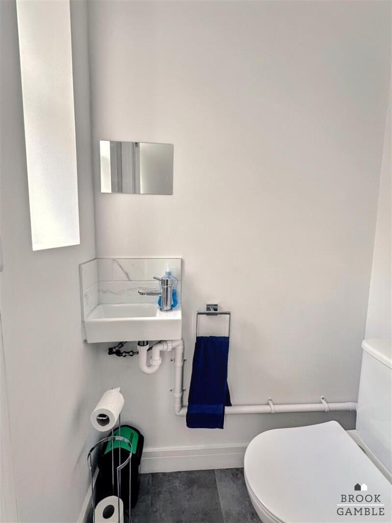 01323 438506