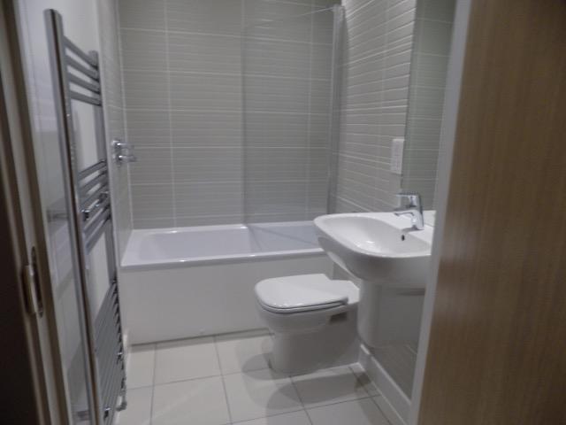 'Family' Bathroom