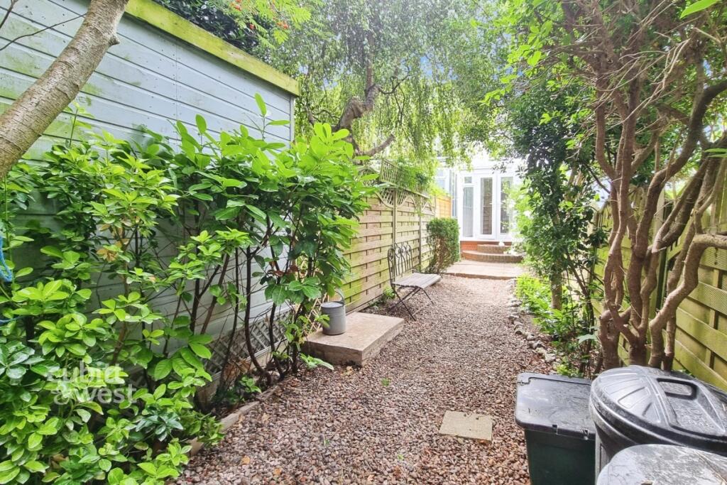 7e8b3d73-20250807...