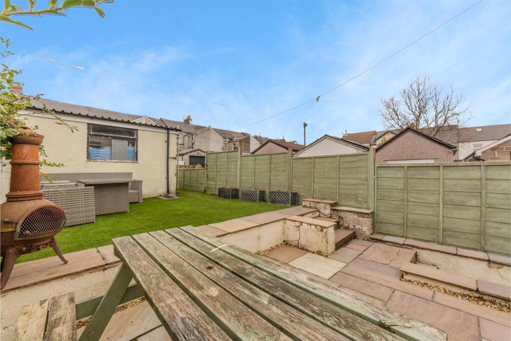 24 Florence Place 3.jpg