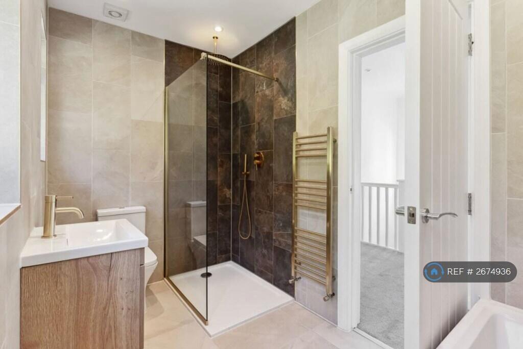 Famil;y Bathroom