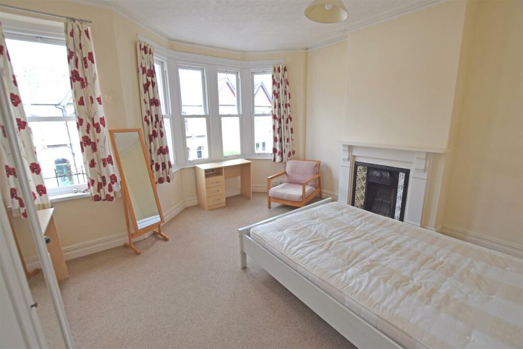 Front Bedroom No.1