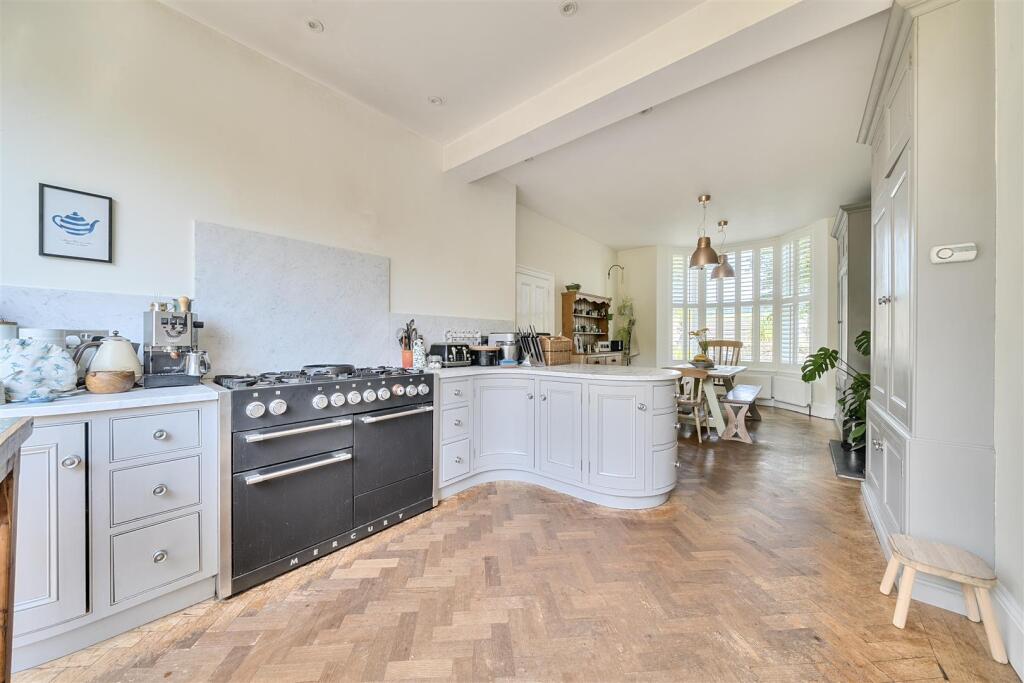 1312081-20-6855ac93ec25d-ARW1312081-39-6855ac93ec2